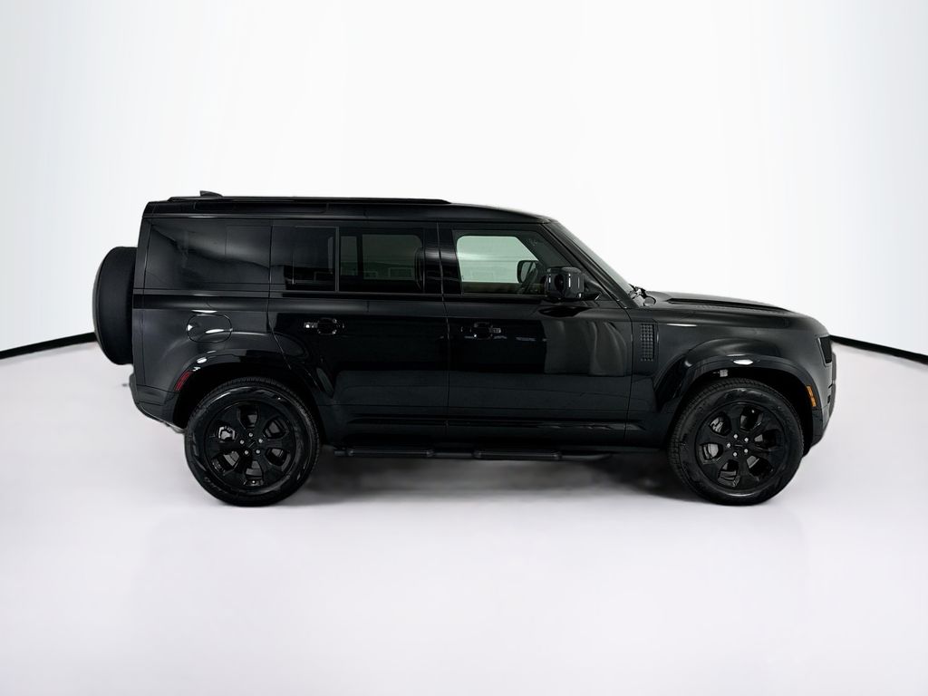Thumbnail: 2026 Land Rover Defender - 4