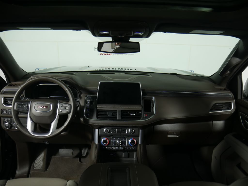 2022 GMC Yukon SLT 11