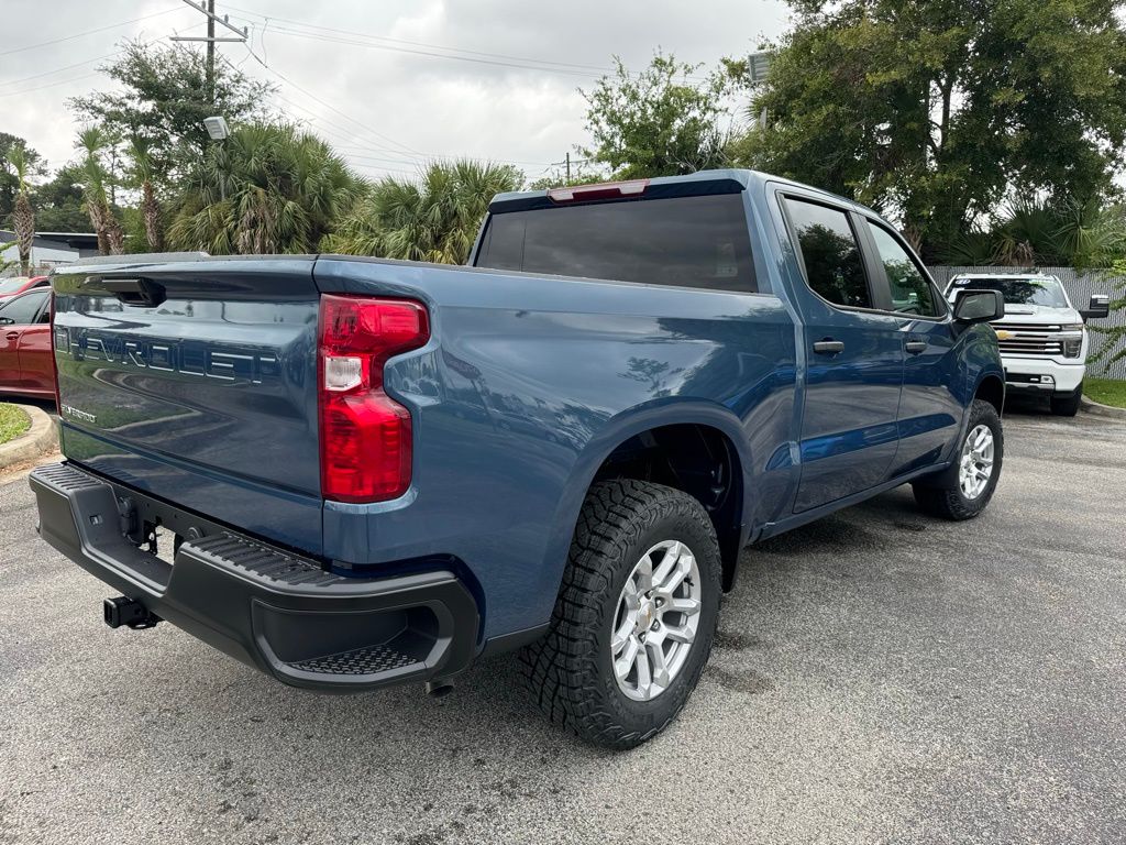 2024 Chevrolet Silverado 1500 WT 8