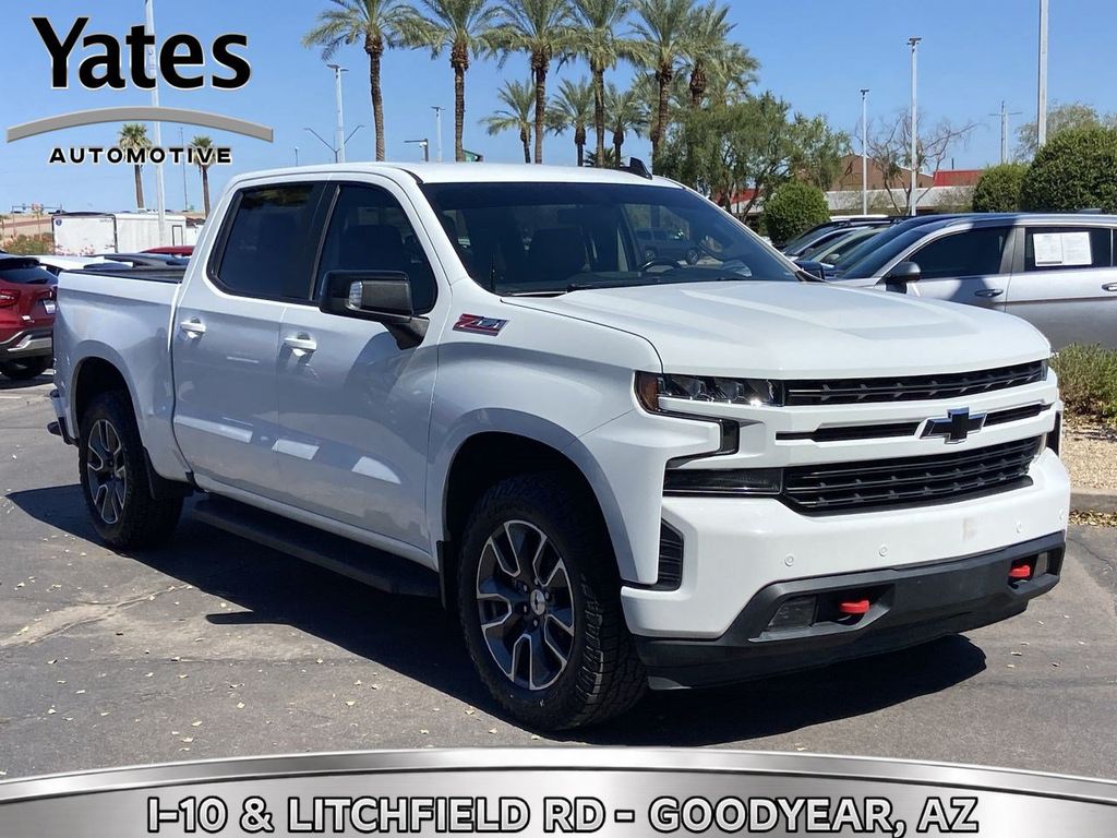 Summit White 2019 Chevrolet Silverado 1500 Pickup Truck Four-Wheel Drive 8-Speed Automatic