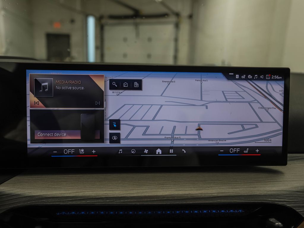 Thumbnail: 2025 BMW i4 - 15