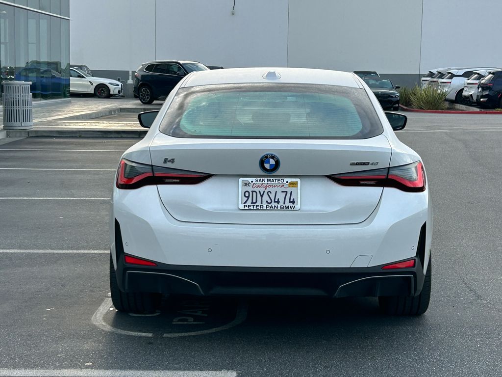Thumbnail: 2023 BMW i4 - 4