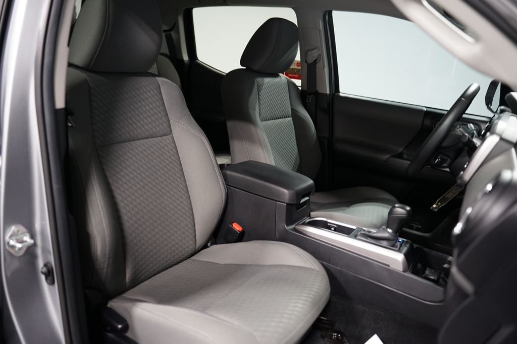 2021 Toyota Tacoma SR5 25