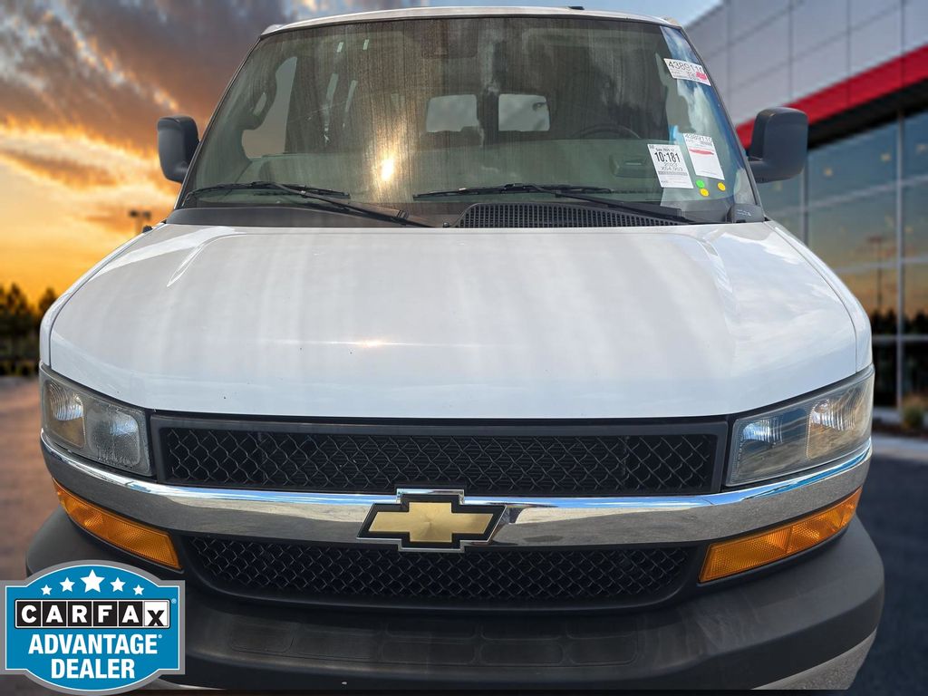 2023 Chevrolet Express 3500 LT