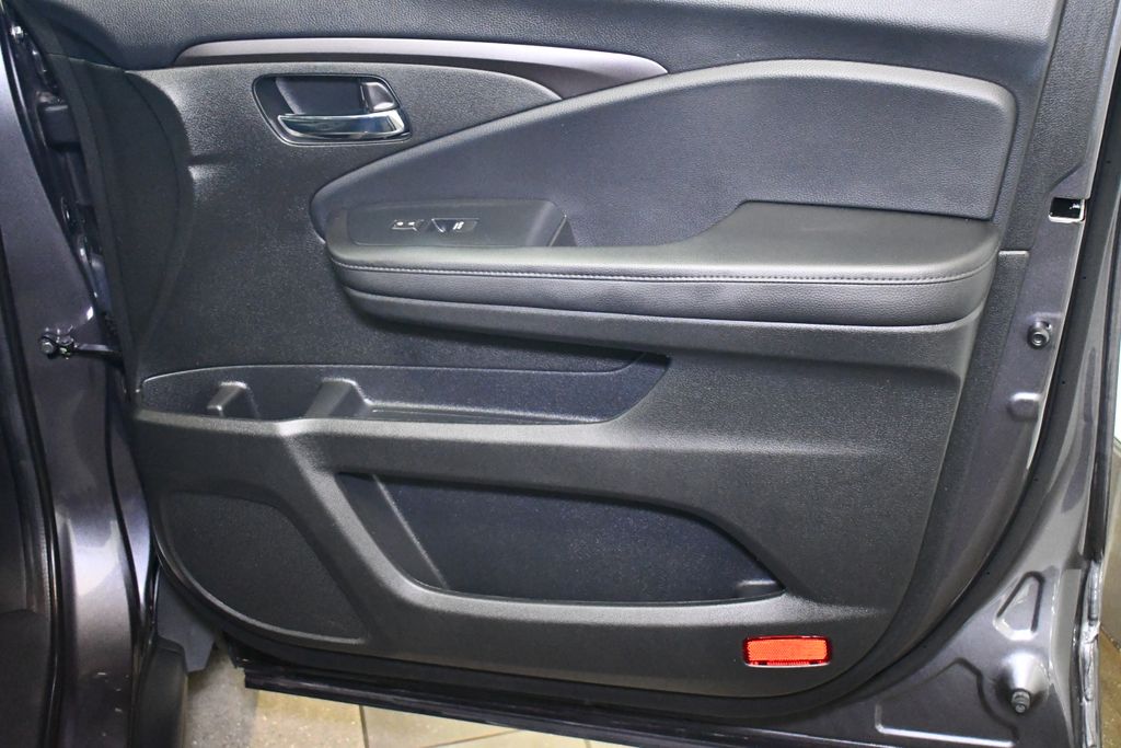 Thumbnail: 2022 Honda Pilot - 32