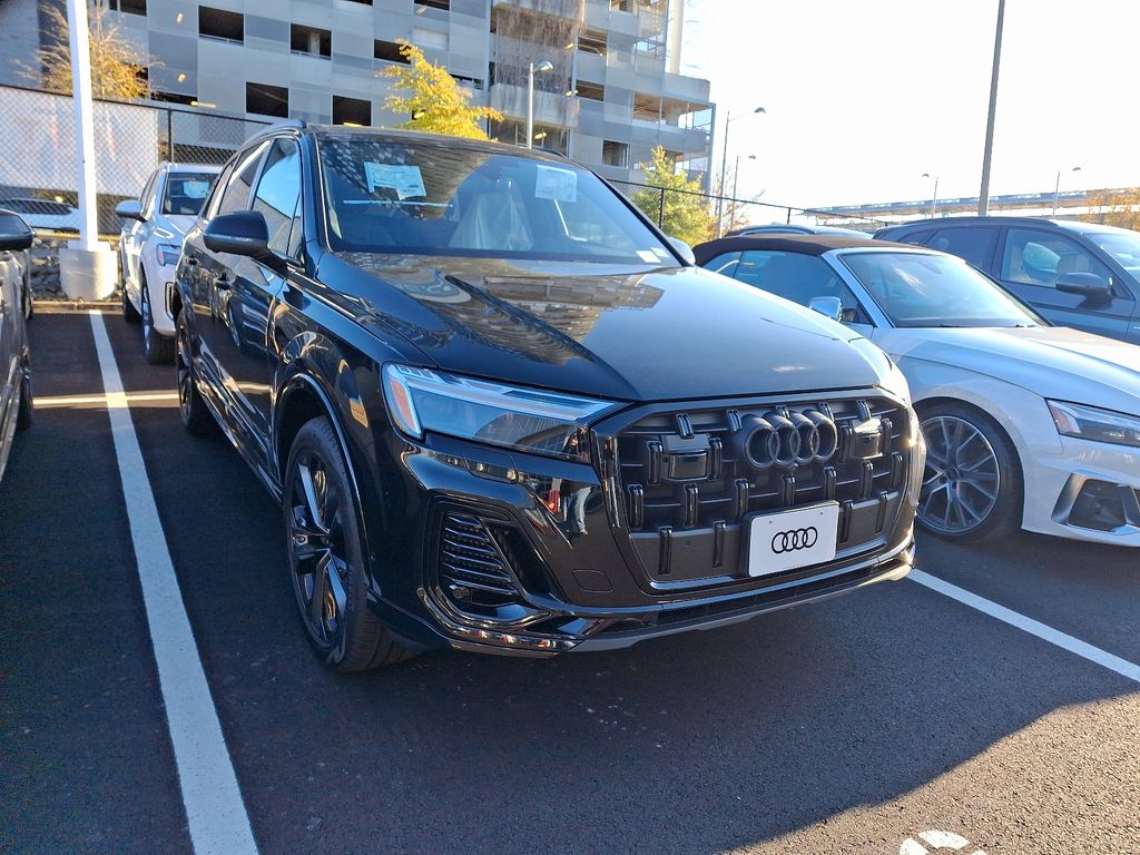 2025 Audi Q7  3