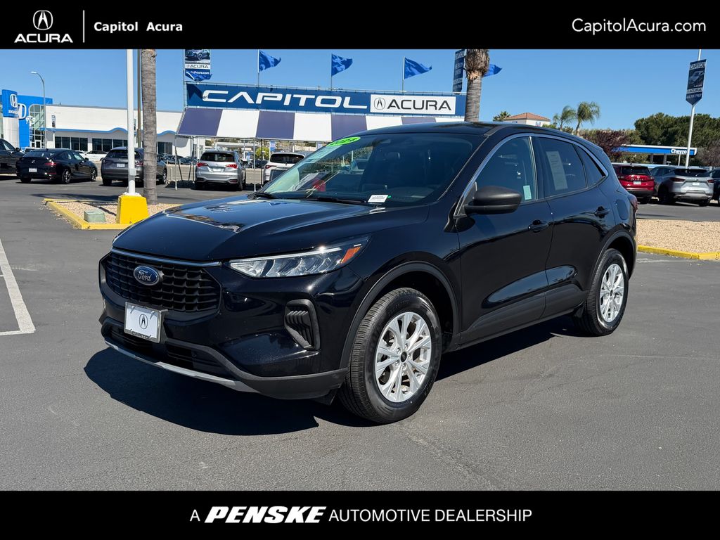 Thumbnail: 2024 Ford Escape - 1