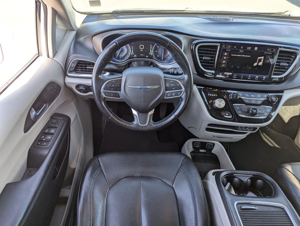 2021 Chrysler Pacifica Touring L 28