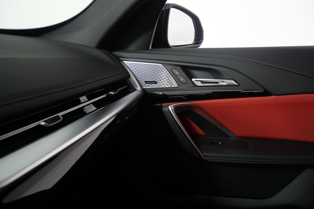2025 BMW X1 xDrive28i 24