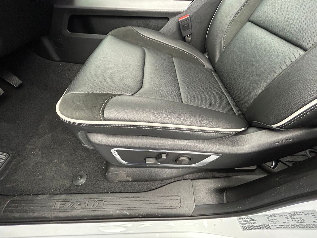 New 2026 Bright White Clearcoat Ram Laramie image 11