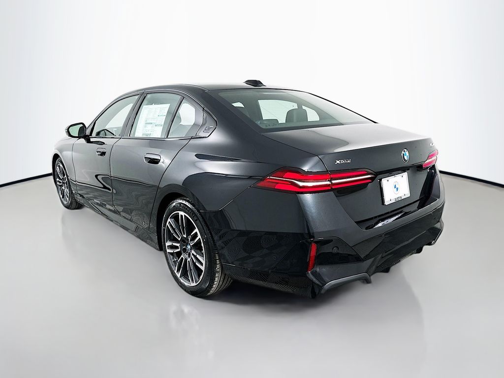 Thumbnail: 2026 BMW 5 Series - 7