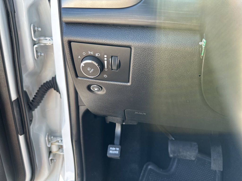 Used Car 2019 Jeep Grand Cherokee  Altitude For Sale Under $20,000 In Austin, Texas