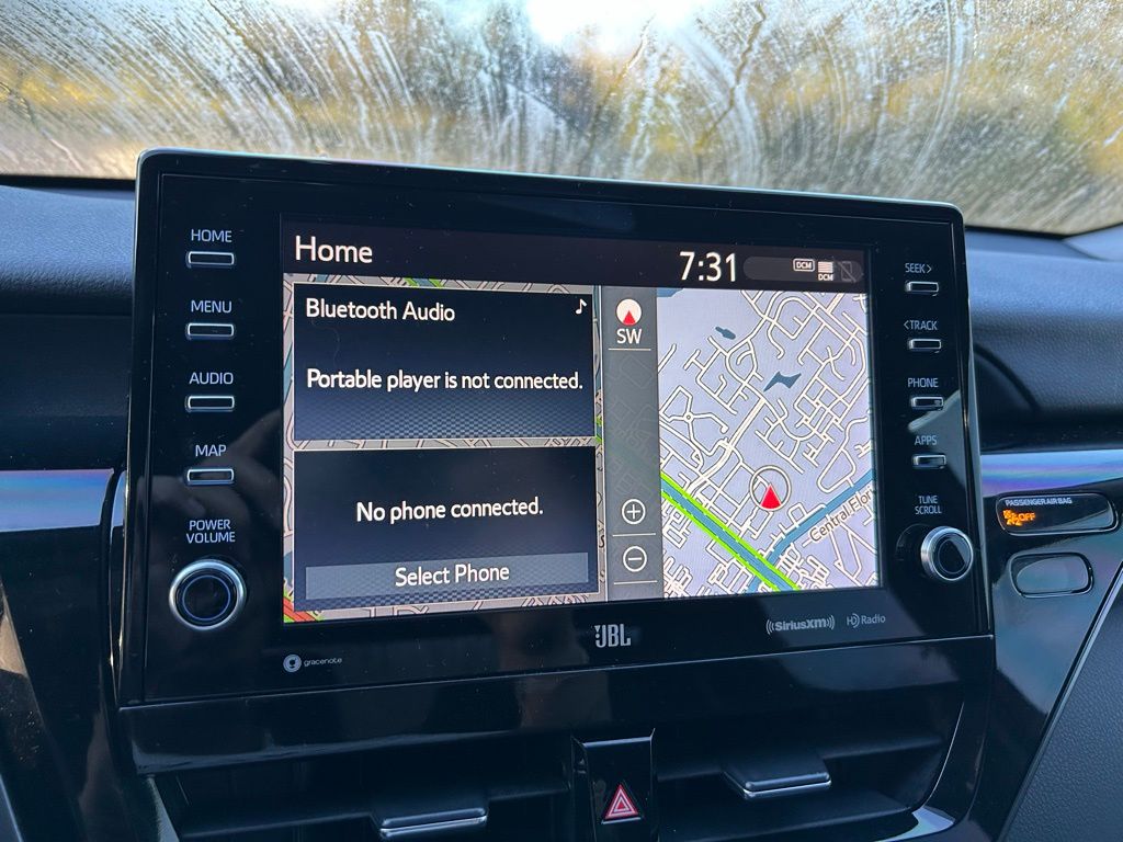 Thumbnail: 2022 Toyota Camry - 24