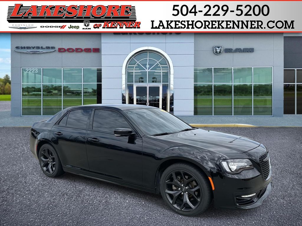 2021 Chrysler 300 S V8 RWD