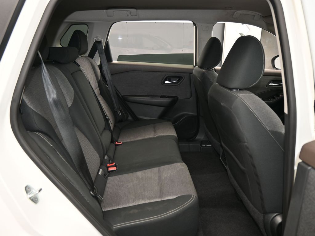 Used 2023 Pearl White Tricoat Nissan SV image 40