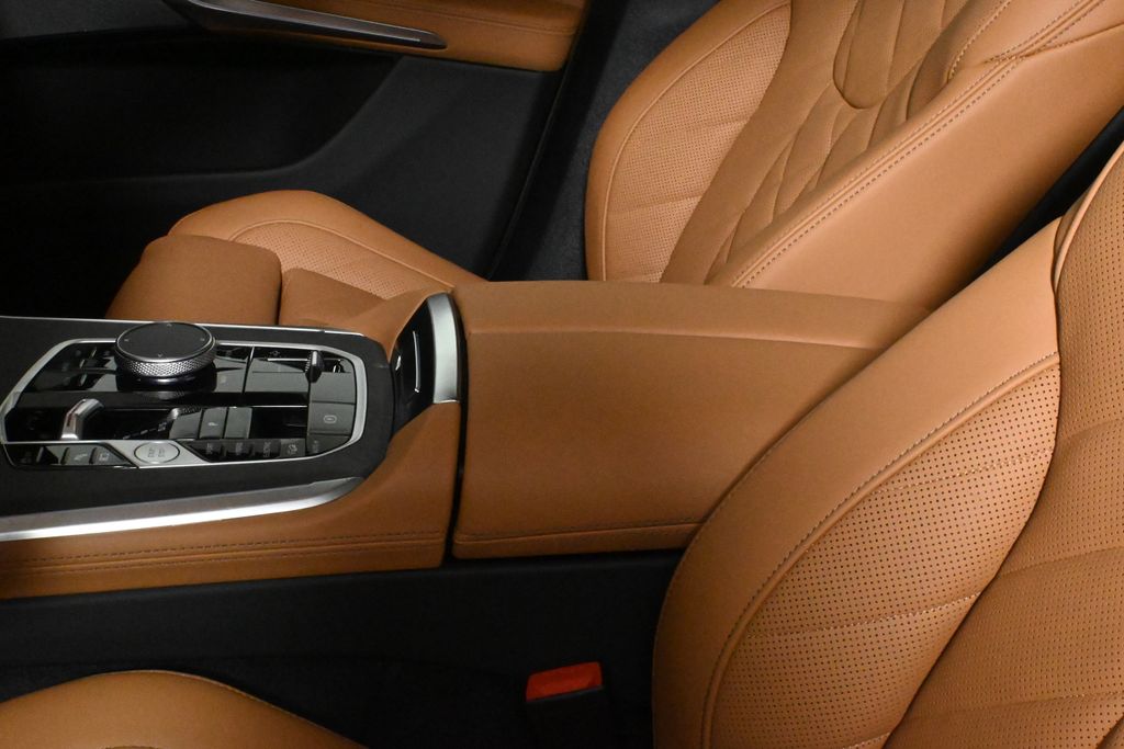 Thumbnail: 2026 BMW X5 - 26