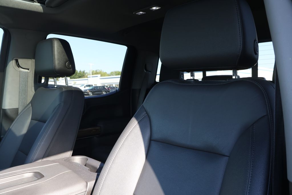 Thumbnail: 2021 Chevrolet Silverado 1500 - 13