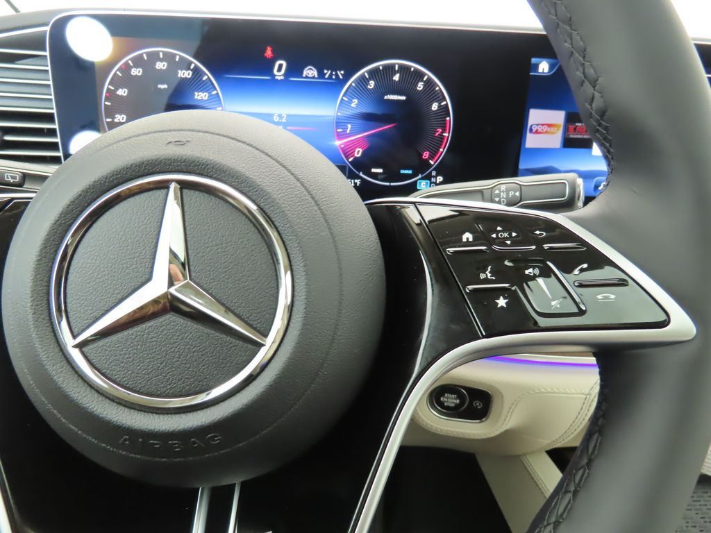 Thumbnail: 2026 Mercedes-Benz GLE - 12