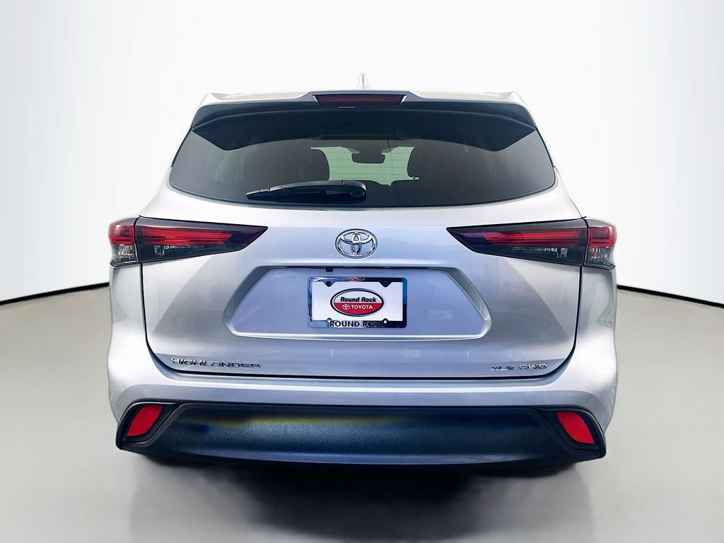 Thumbnail: 2024 Toyota Highlander - 6