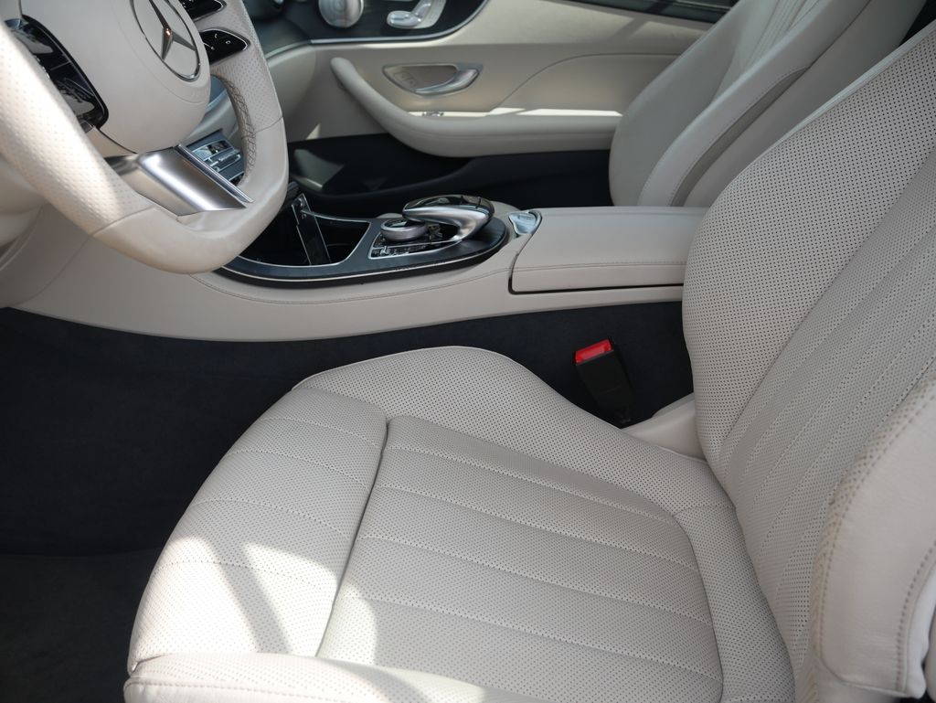 Thumbnail: 2022 Mercedes-Benz E-Class - 19