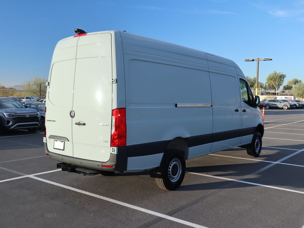 2025 Mercedes-Benz Sprinter 2500 5