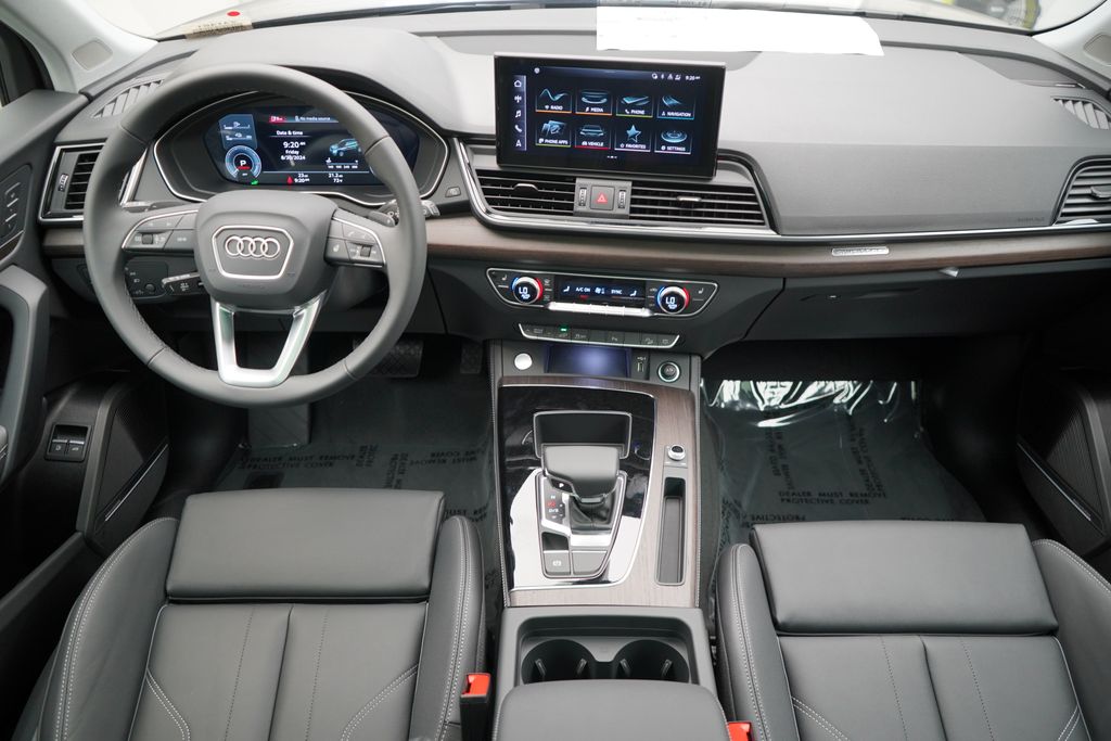 2024 Audi Q5 e  12