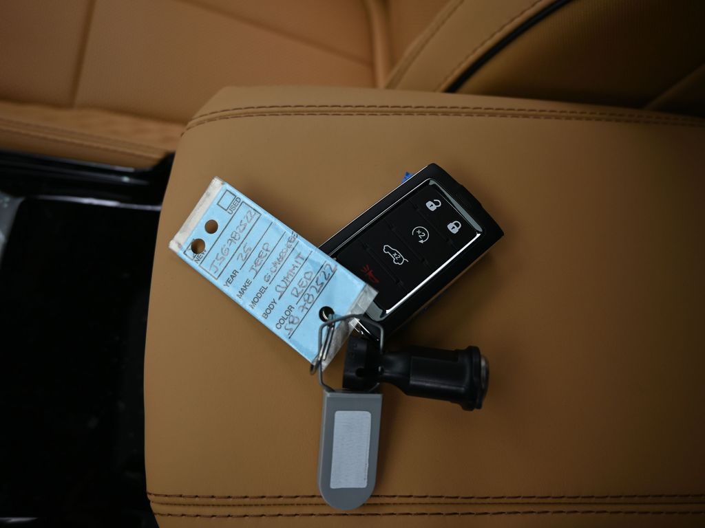 New 2025 Velvet Red Pearlcoat Jeep Summit image 22