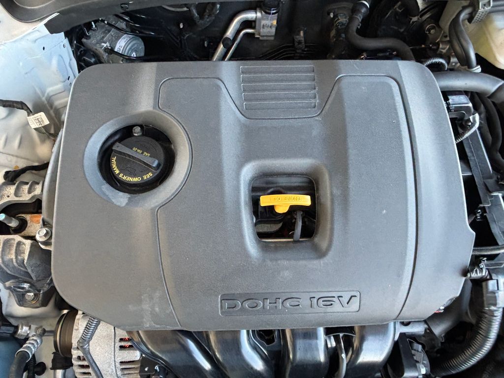 Thumbnail: 2023 Kia Forte - 25