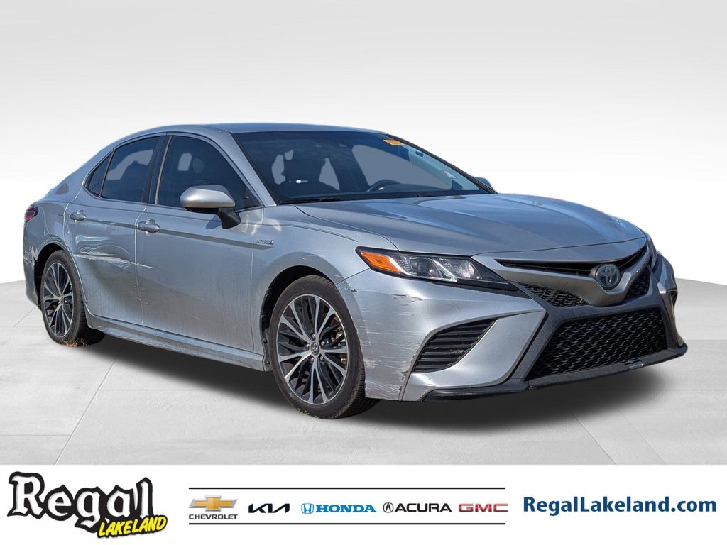 used 2018 Toyota Camry Hybrid car, priced at $16,391