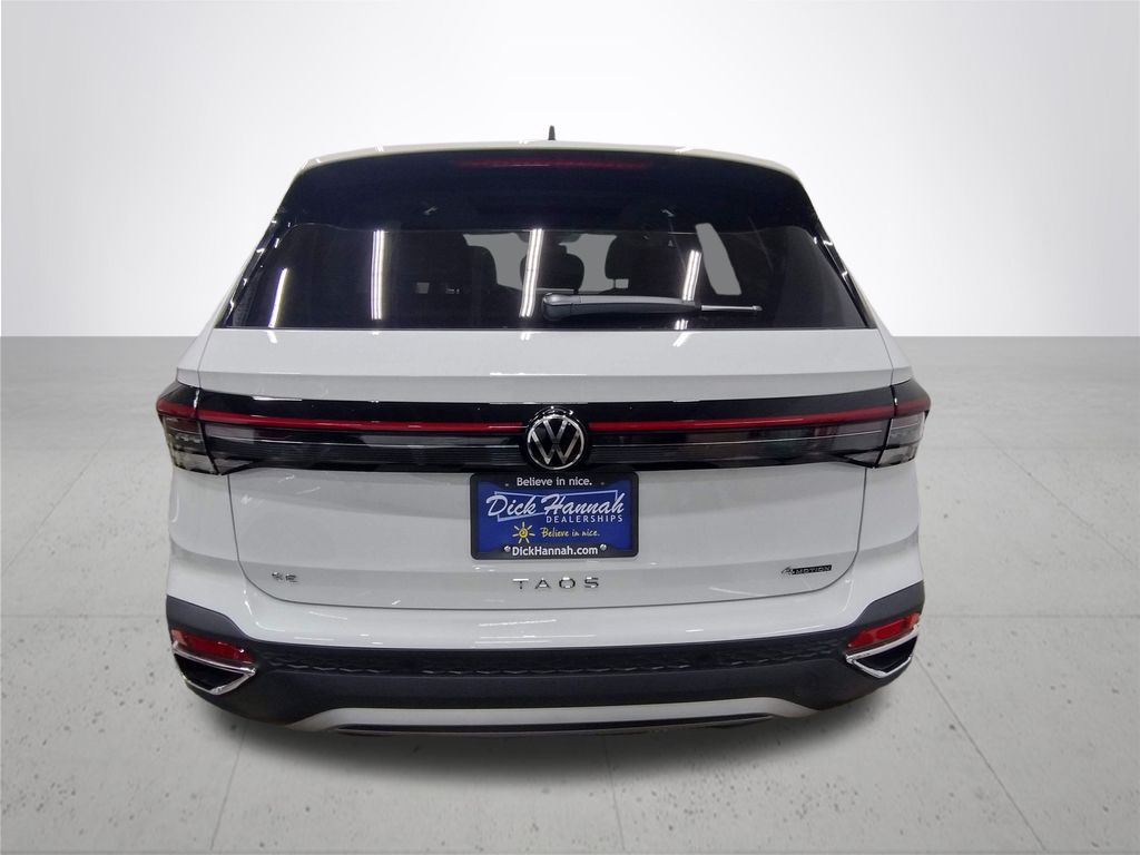 2025 Volkswagen Taos 1.5T SE