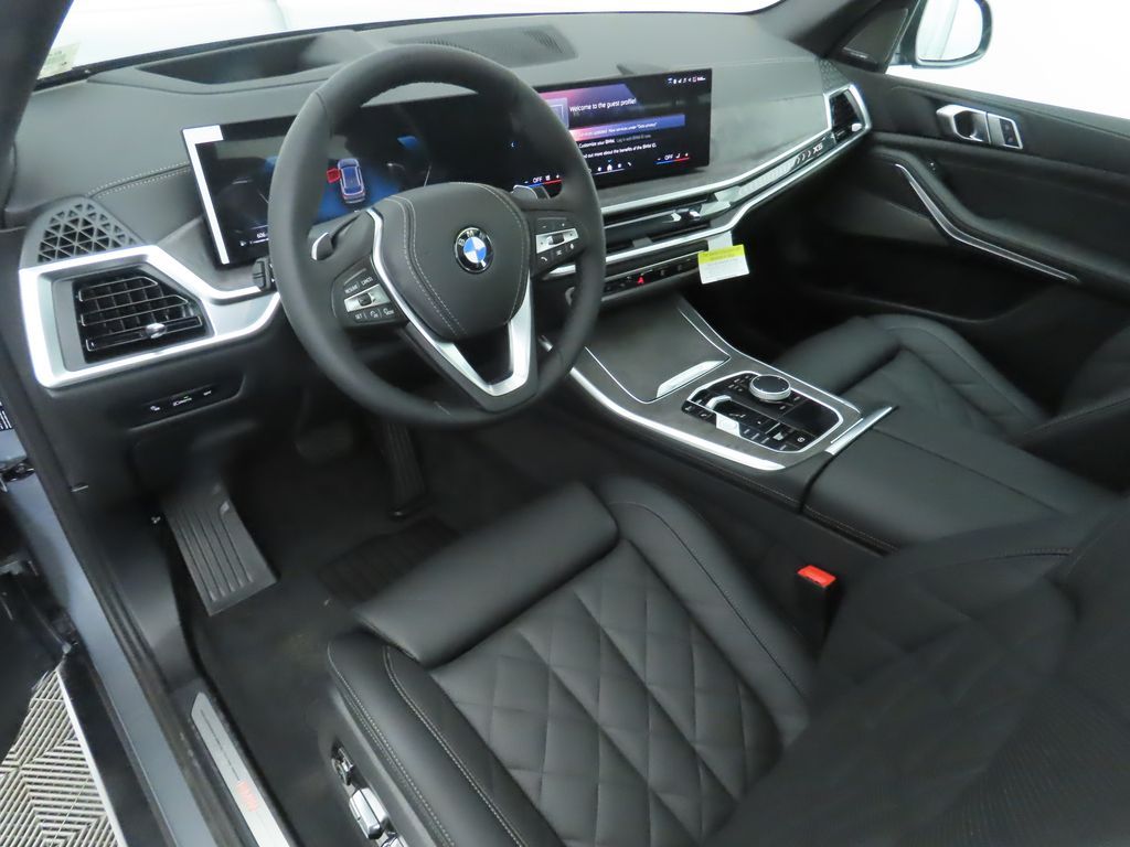 Thumbnail: 2026 BMW X5 - 10