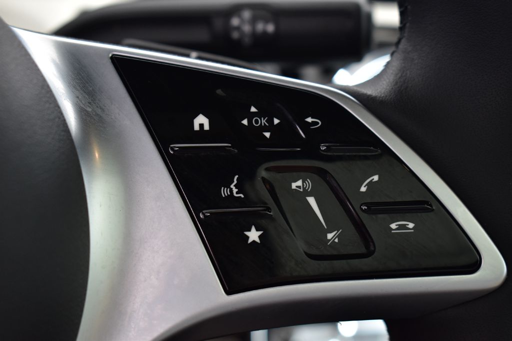 Thumbnail: 2025 Mercedes-Benz CLA - 21