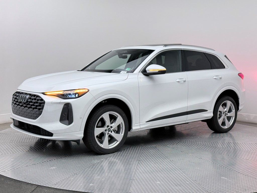 Thumbnail: 2025 Audi Q5 - 7