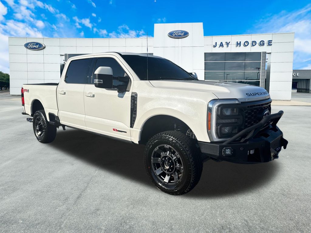 2023 Ford F-350 Super Duty Lariat Crew Cab 4WD