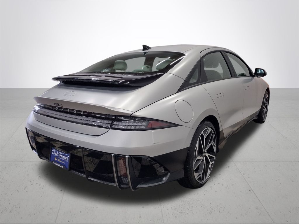 2025 Hyundai IONIQ 6 SEL
