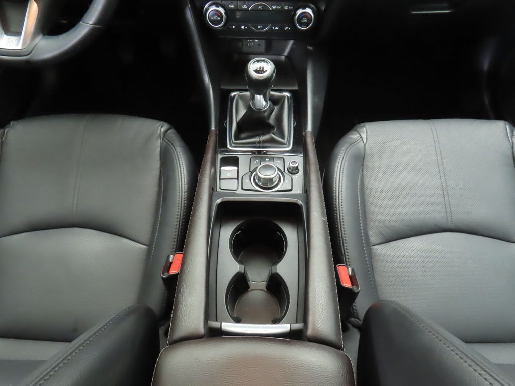 Thumbnail: 2018 Mazda Mazda3 - 16