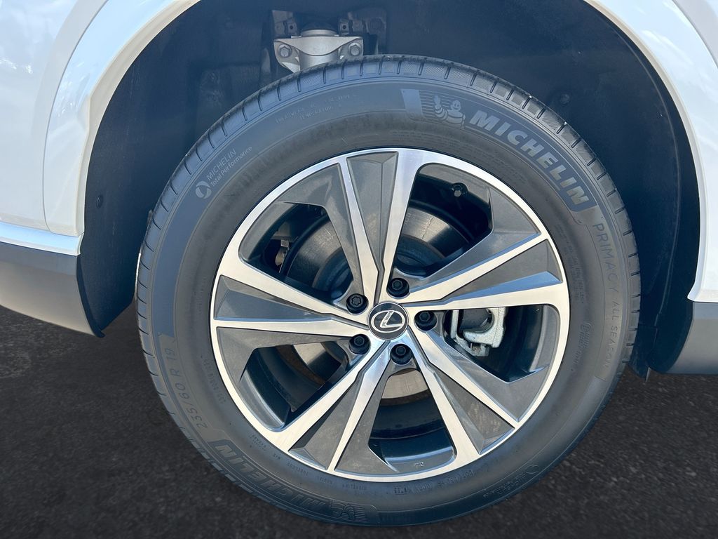 Thumbnail: 2025 Lexus RX - 31