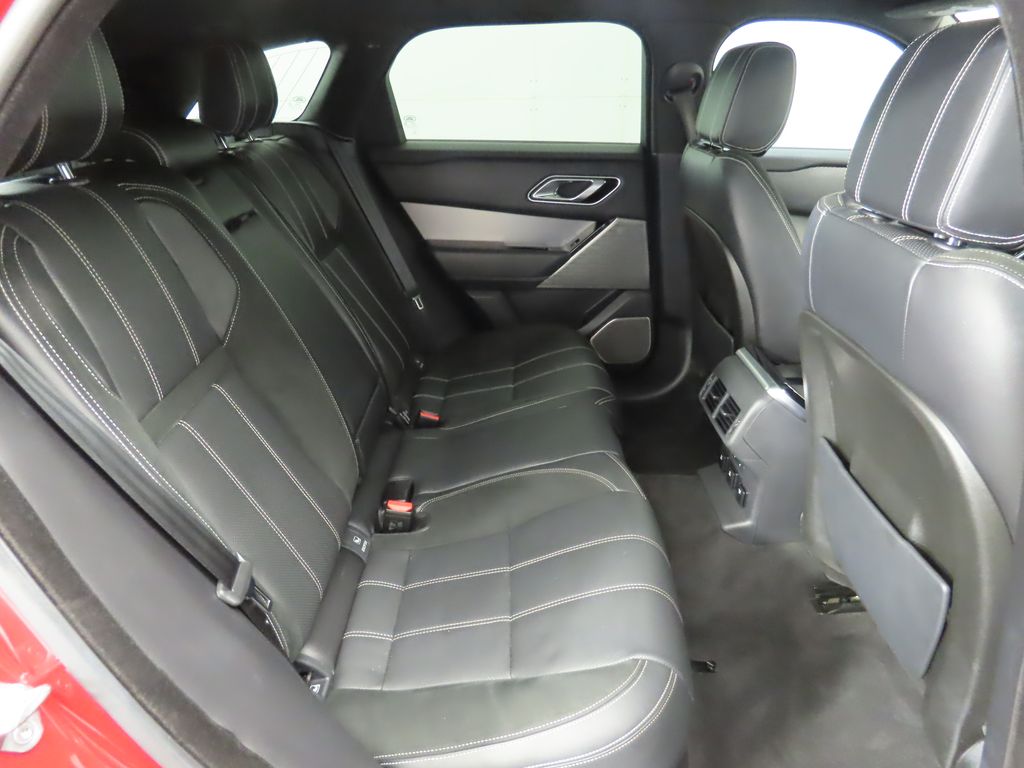 Thumbnail: 2018 Land Rover Range Rover Velar - 21