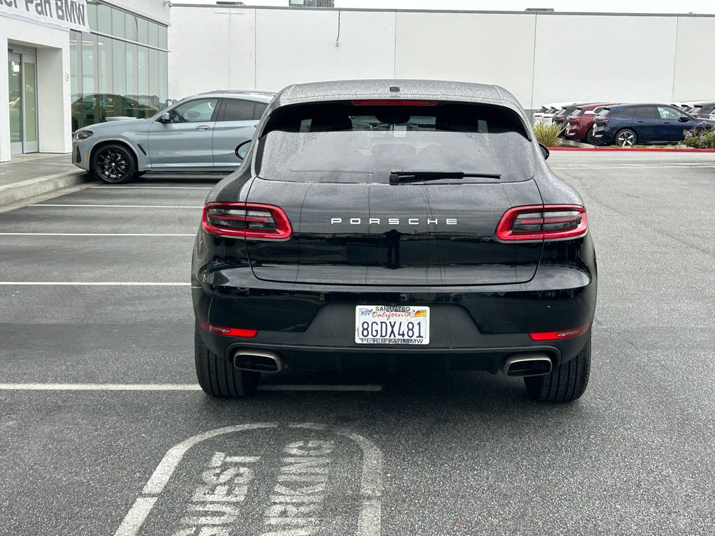Thumbnail: 2018 Porsche Macan - 4