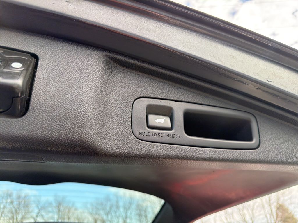 Thumbnail: 2017 Honda CR-V - 22