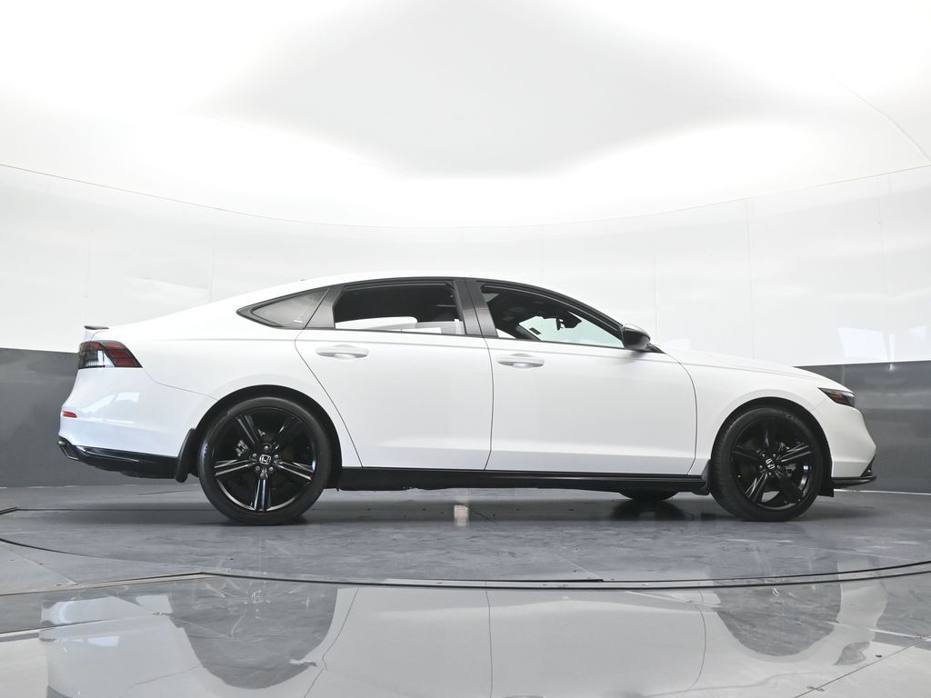 Used 2025 White Honda Sport-L image 61