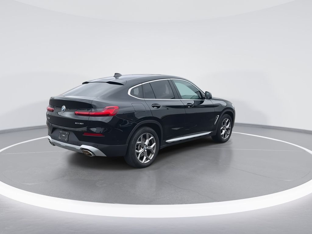 Thumbnail: 2023 BMW X4 - 8