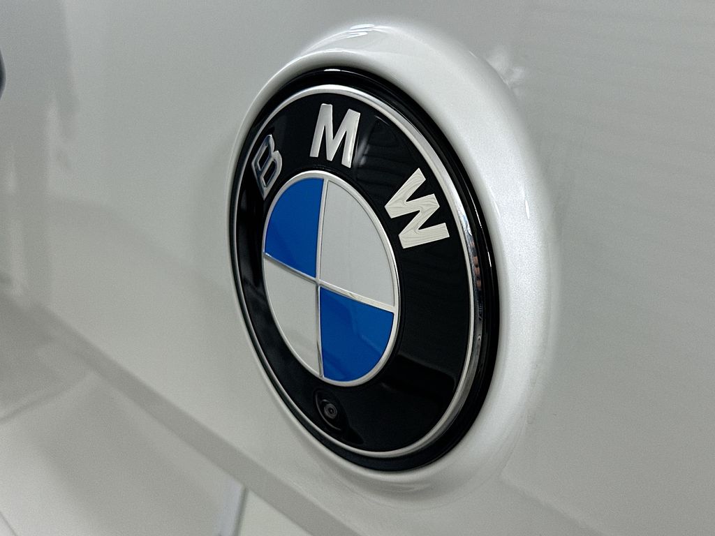 Thumbnail: 2026 BMW iX - 22