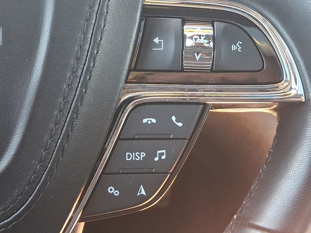 Thumbnail: 2019 Lincoln Continental - 23