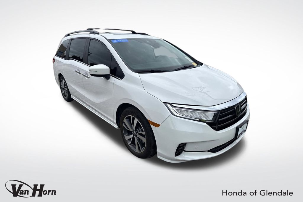 2024 Honda Odyssey Touring's photo