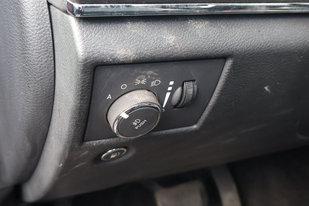 Thumbnail: 2016 Jeep Grand Cherokee - 19