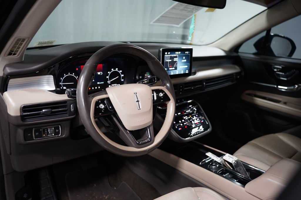 2020 Lincoln Corsair Standard 7