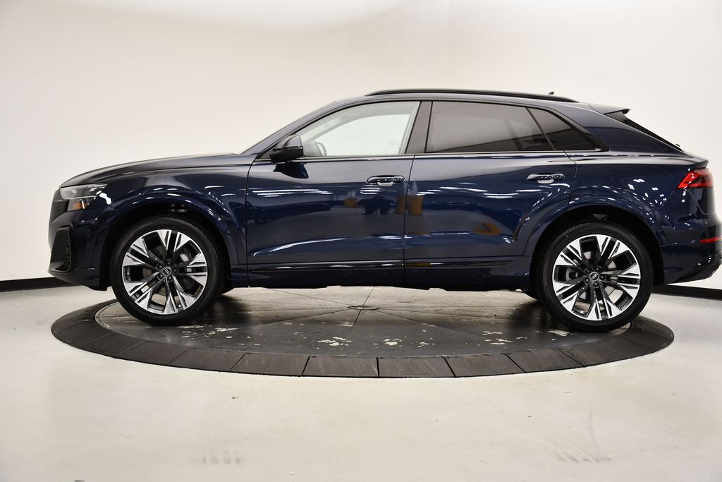 2025 Audi Q8  2