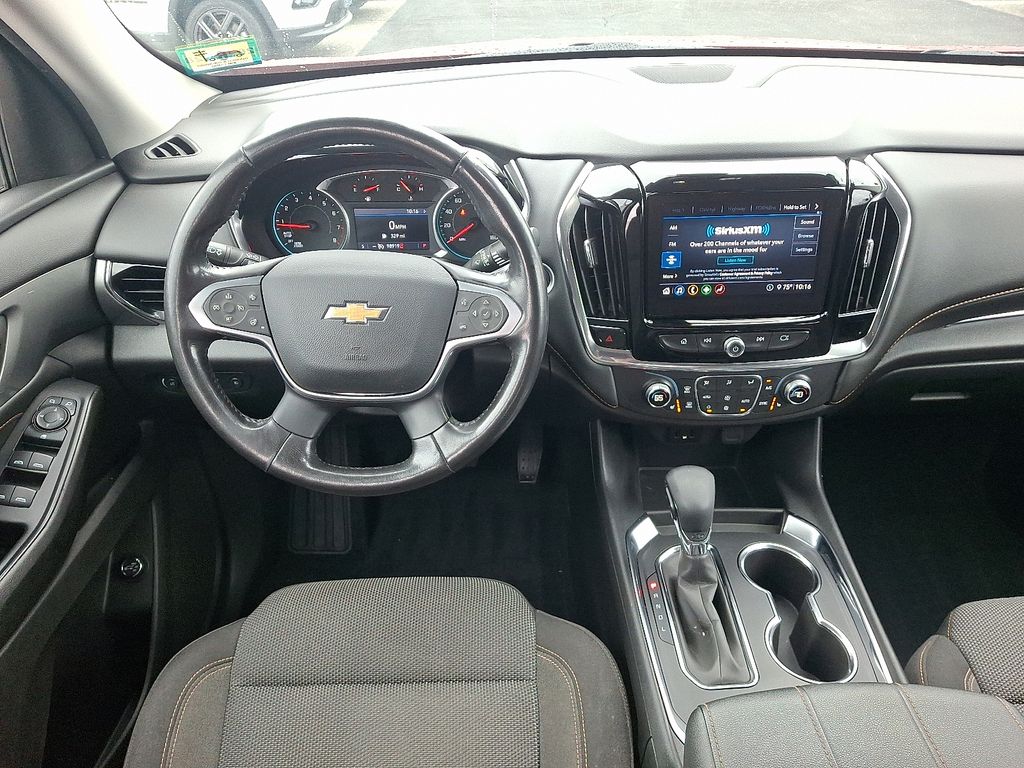 Thumbnail: 2021 Chevrolet Traverse - 12