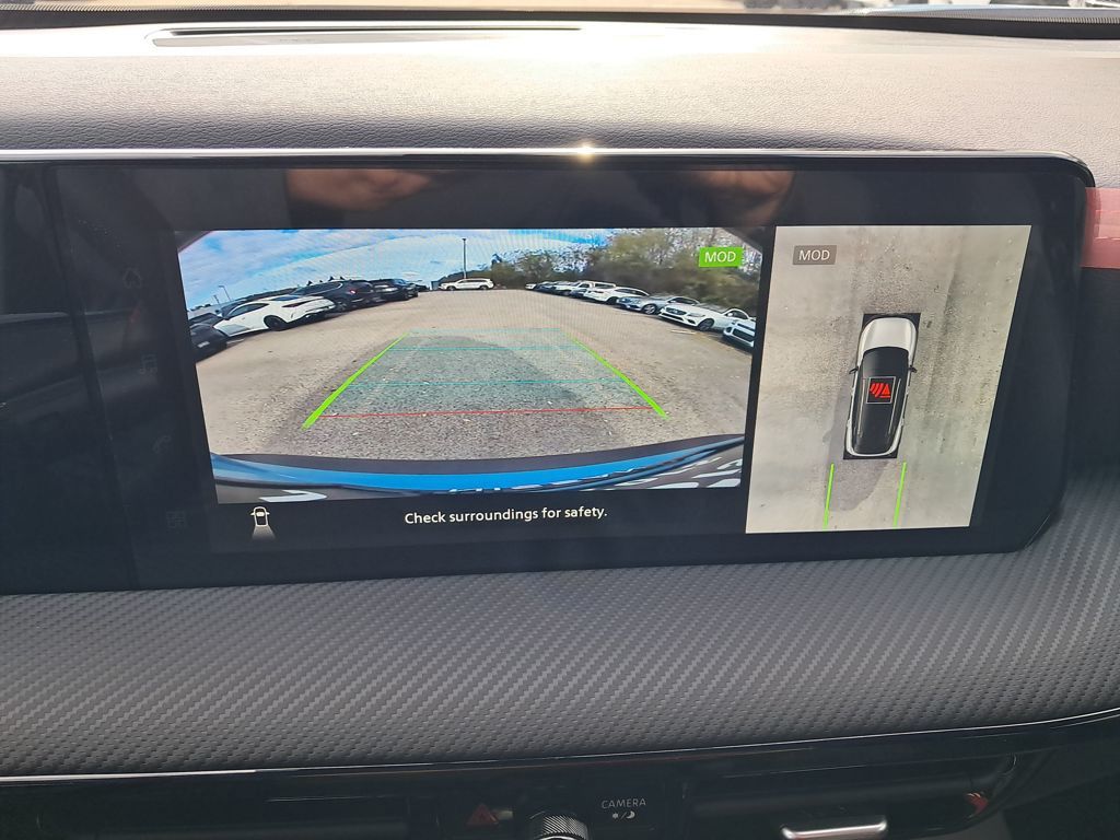 2026 Nissan Kicks SR White at South Hills Kia